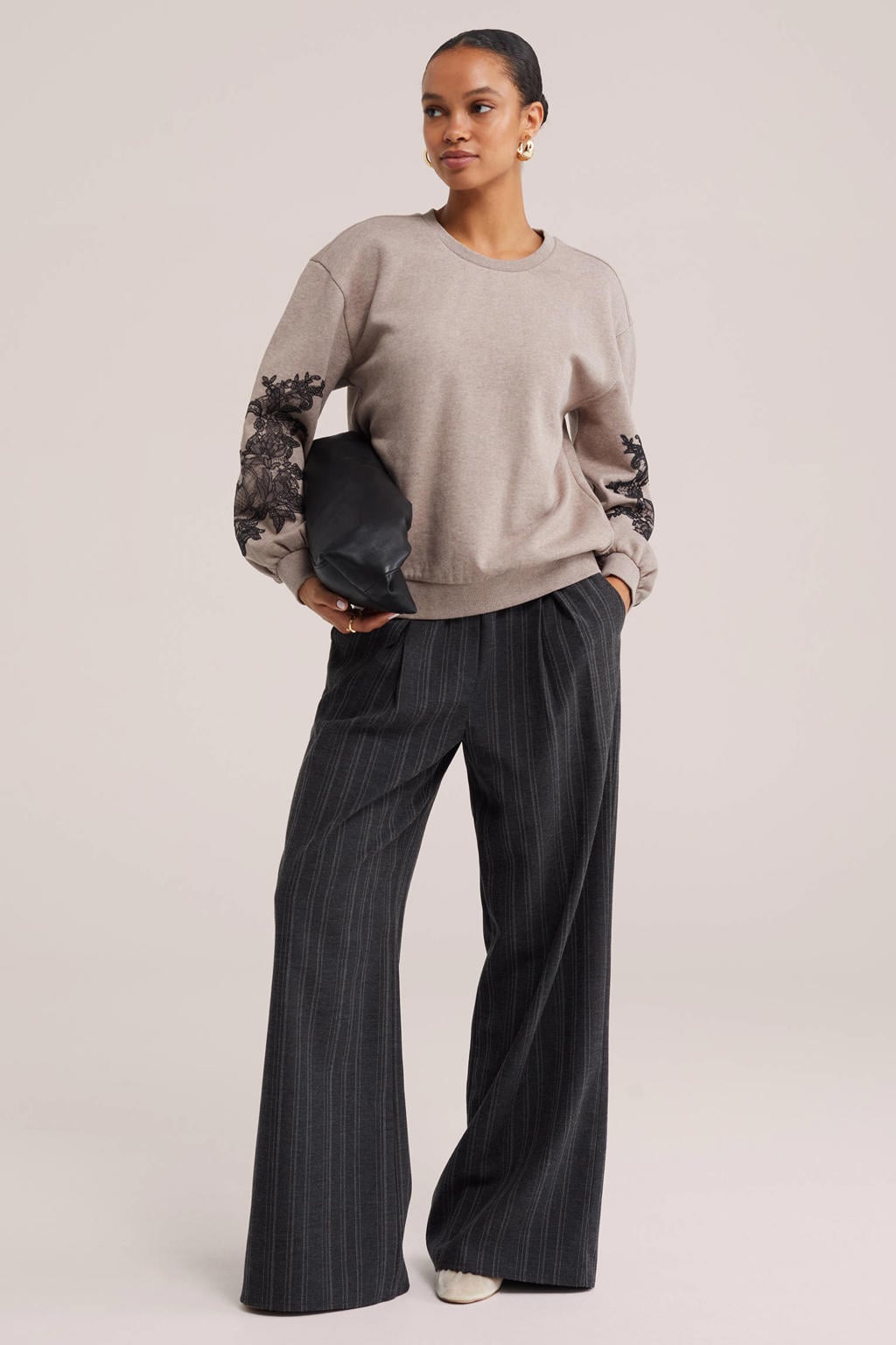 Beige dames WE Fashion van katoen met effen, lange mouwen, ronde hals en kant