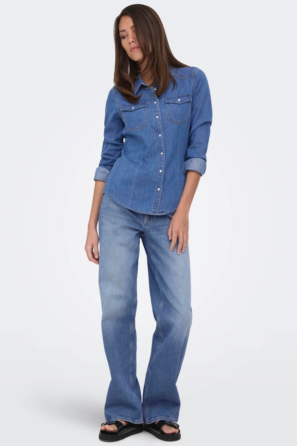 Medium blue denim dames JDY blouse middelblauw van katoen met effen, lange mouwen, klassieke kraag en knoopsluiting