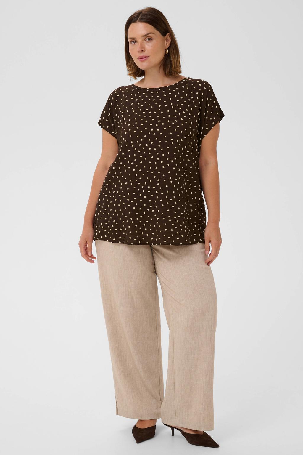 Bruine dames Kaffe Curve blousetop Plus Size van viscose met stippenprint en korte mouwen