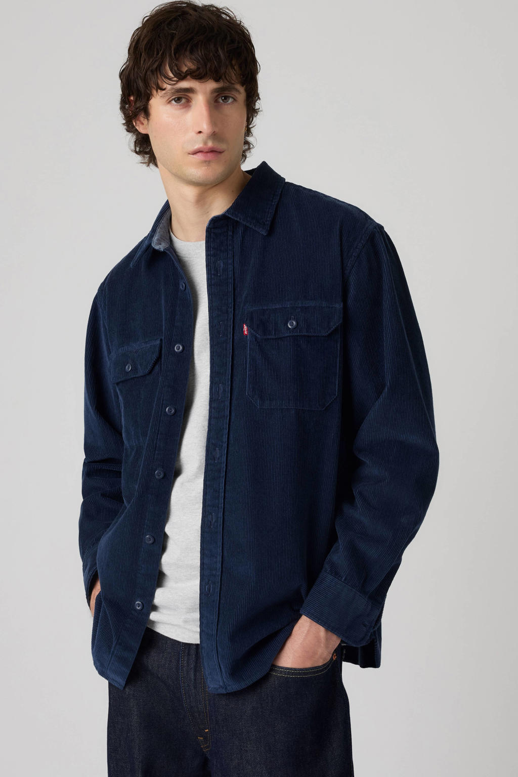 Donkerblauwe heren Levi's relaxed fit corduroy overshirt met effen, lange mouwen en klassieke kraag