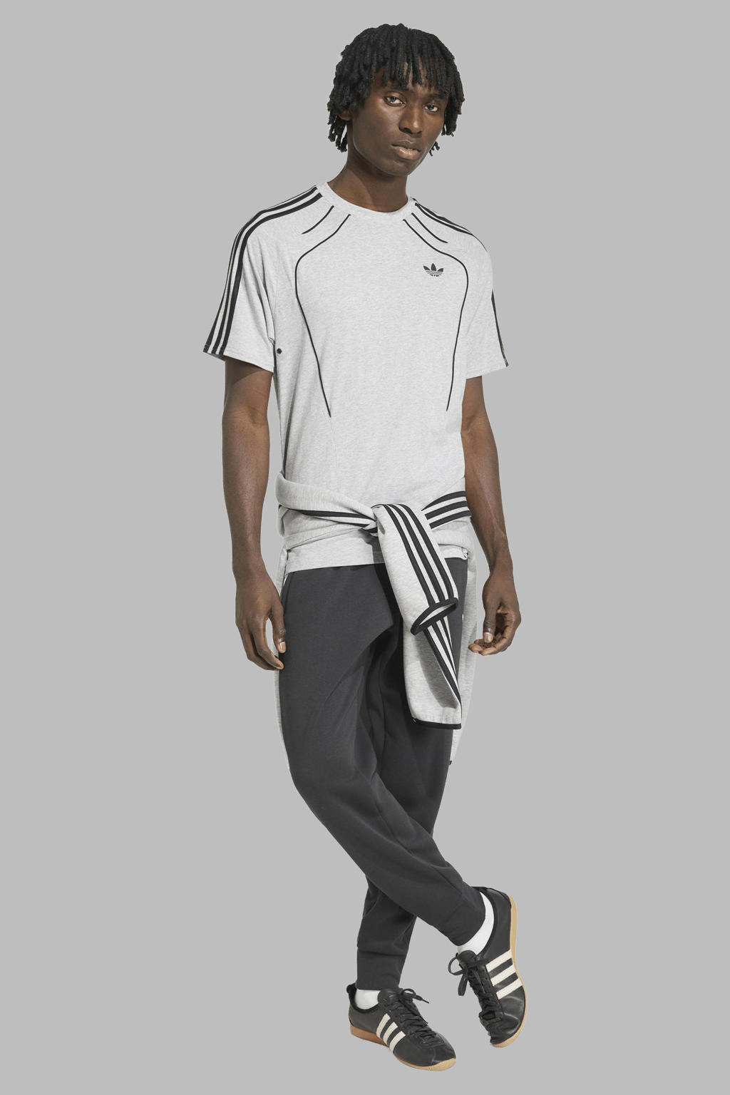 Grijze heren adidas Originals regular fit T-shirt van katoen met strepenprint, korte mouwen en ronde hals