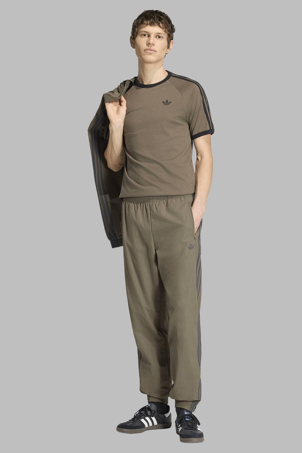 adidas Originals regular fit T-shirt - bruin