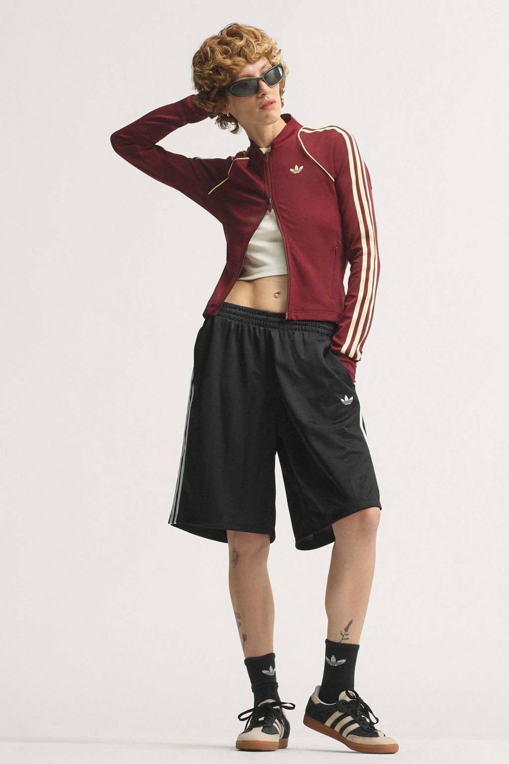 Donkerrode dames adidas Originals trainingsjack van polyester met effen, lange mouwen, ronde hals en 2-way rits