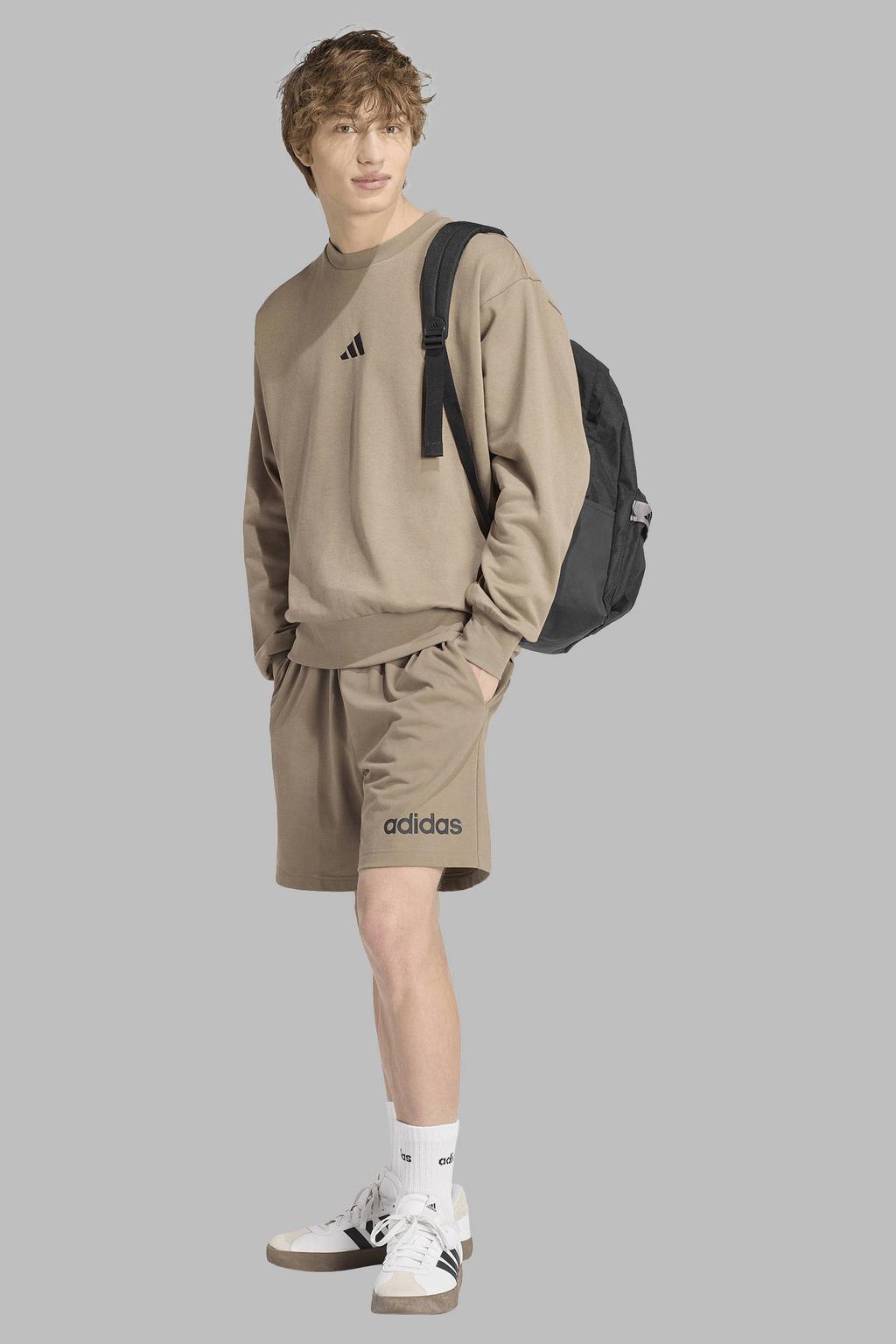 Bruine heren adidas Sportswear sweatshort van katoen met regular fit, regular waist, elastische tailleband met koord en logo dessin