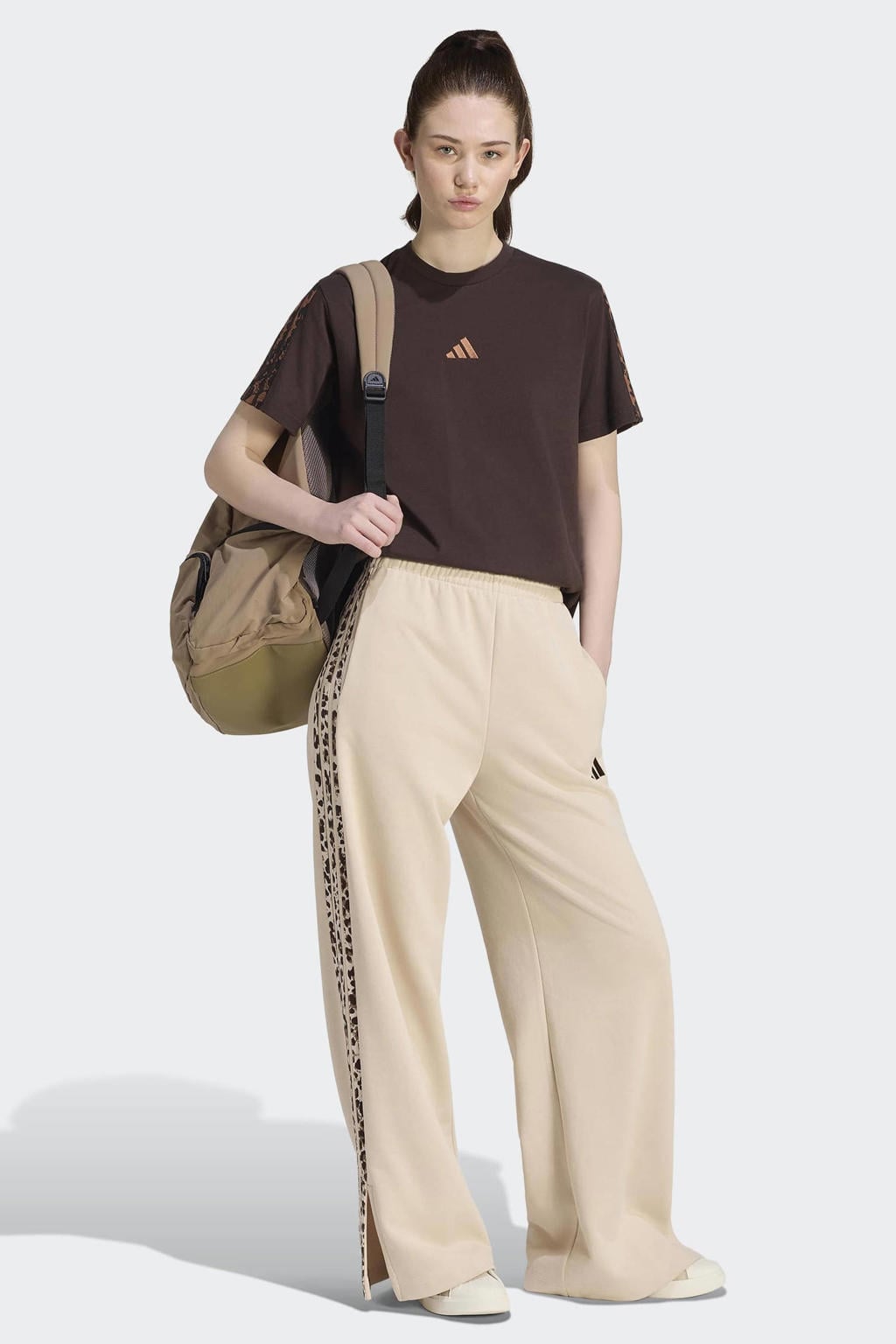 adidas Sportswear loose fit joggingbroek - beige