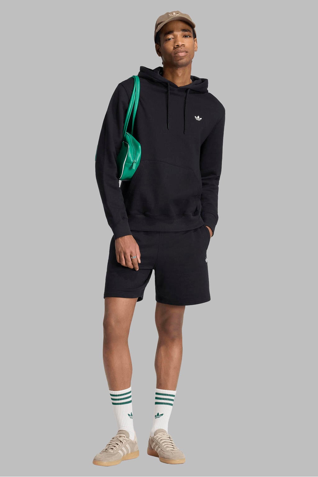 Zwarte heren adidas Originals Trefoil Essentials regular fit short van katoen met elastische tailleband met koord en effen