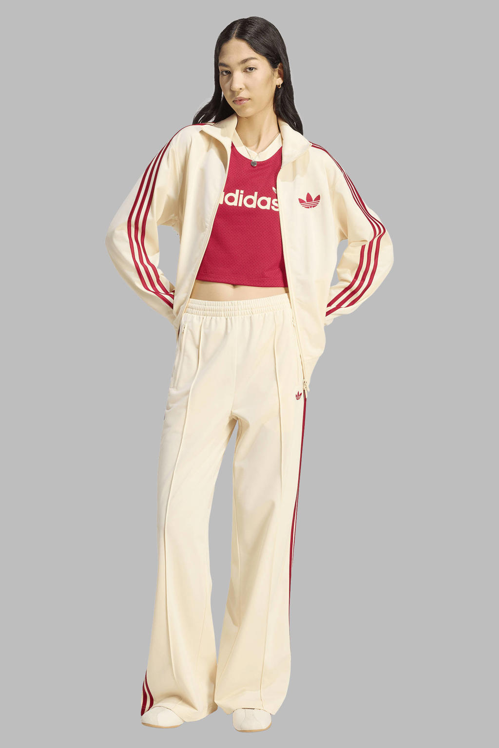 Ecru en rode dames adidas Originals Firebird loose fit broek van polyester met regular waist, elastische tailleband met koord en effen