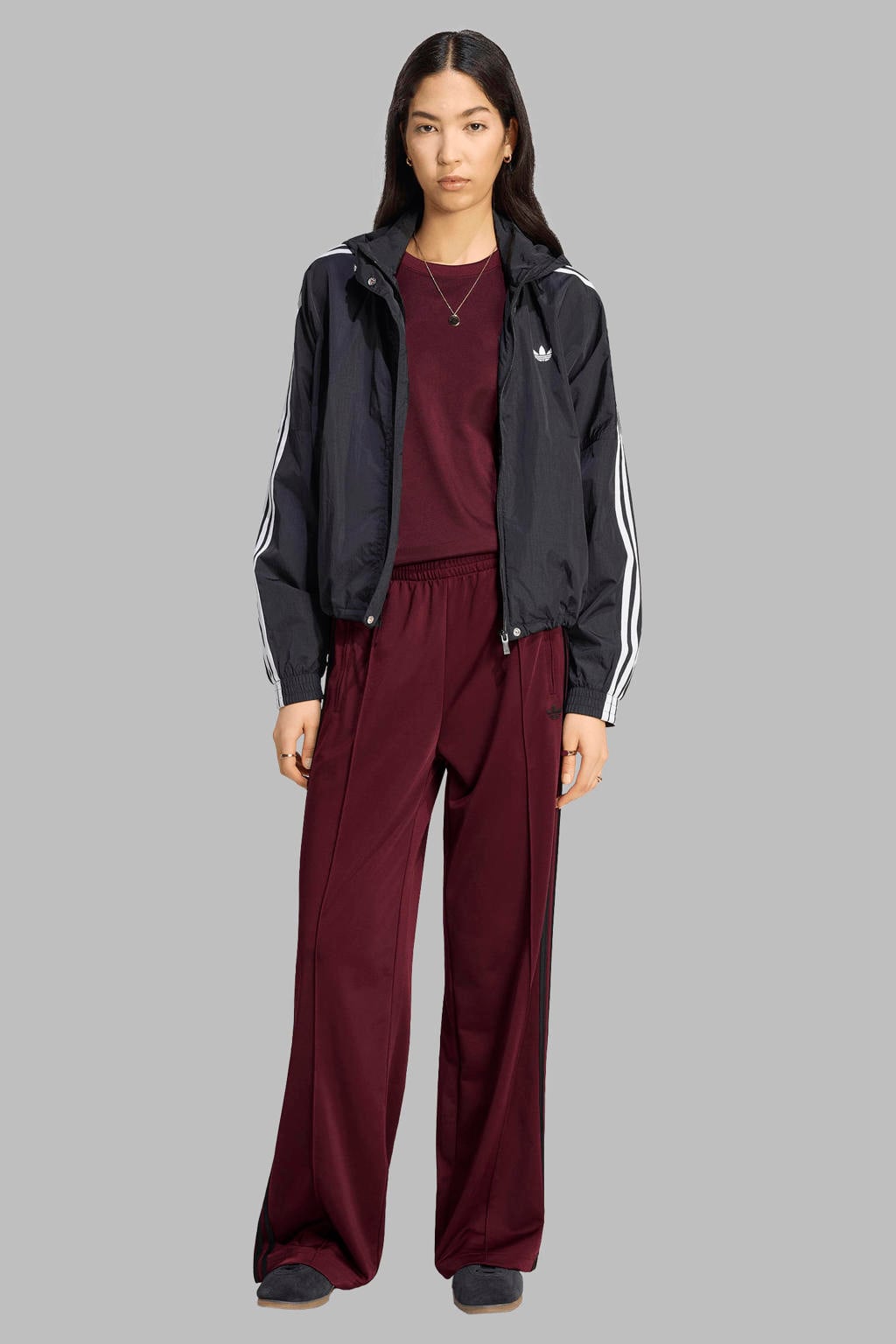 Donkerrode dames adidas Originals Firebird loose fit broek van polyester met regular waist, elastische tailleband met koord en effen