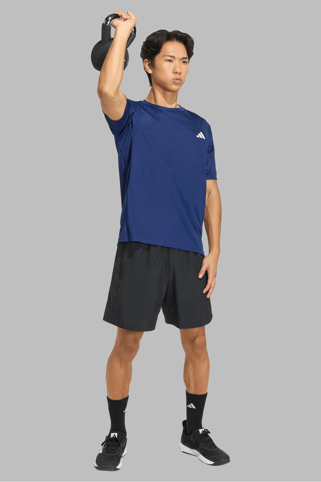 Donkerblauwe heren adidas Performance sportshirt Workout Essentials van polyester met korte mouwen en ronde hals