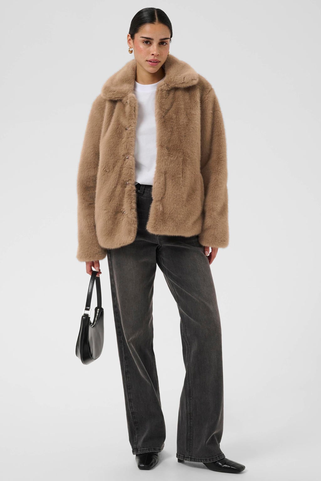 Lichtbruine dames Kaffe imitatiebont faux fur jas met backprint, lange mouwen, reverskraag en knoopsluiting