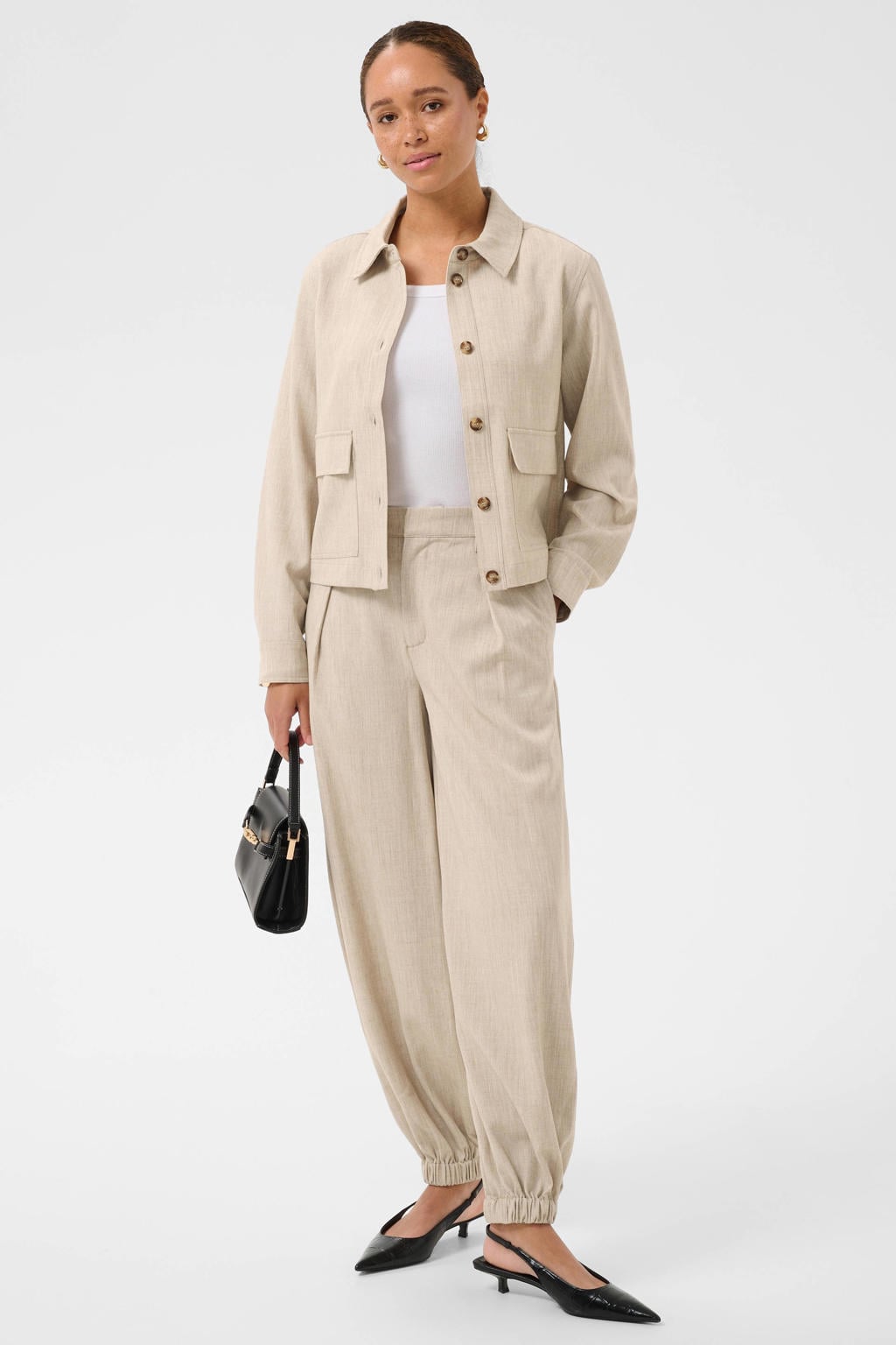 Zandkleurige dames Kaffe blouse van polyester met effen, lange mouwen, klassieke kraag en knoopsluiting
