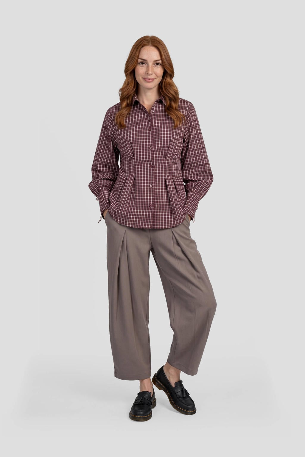 Donkerrode dames Anytime geruite blouse van katoen met effen, lange mouwen, klassieke kraag, knoopsluiting en plooien