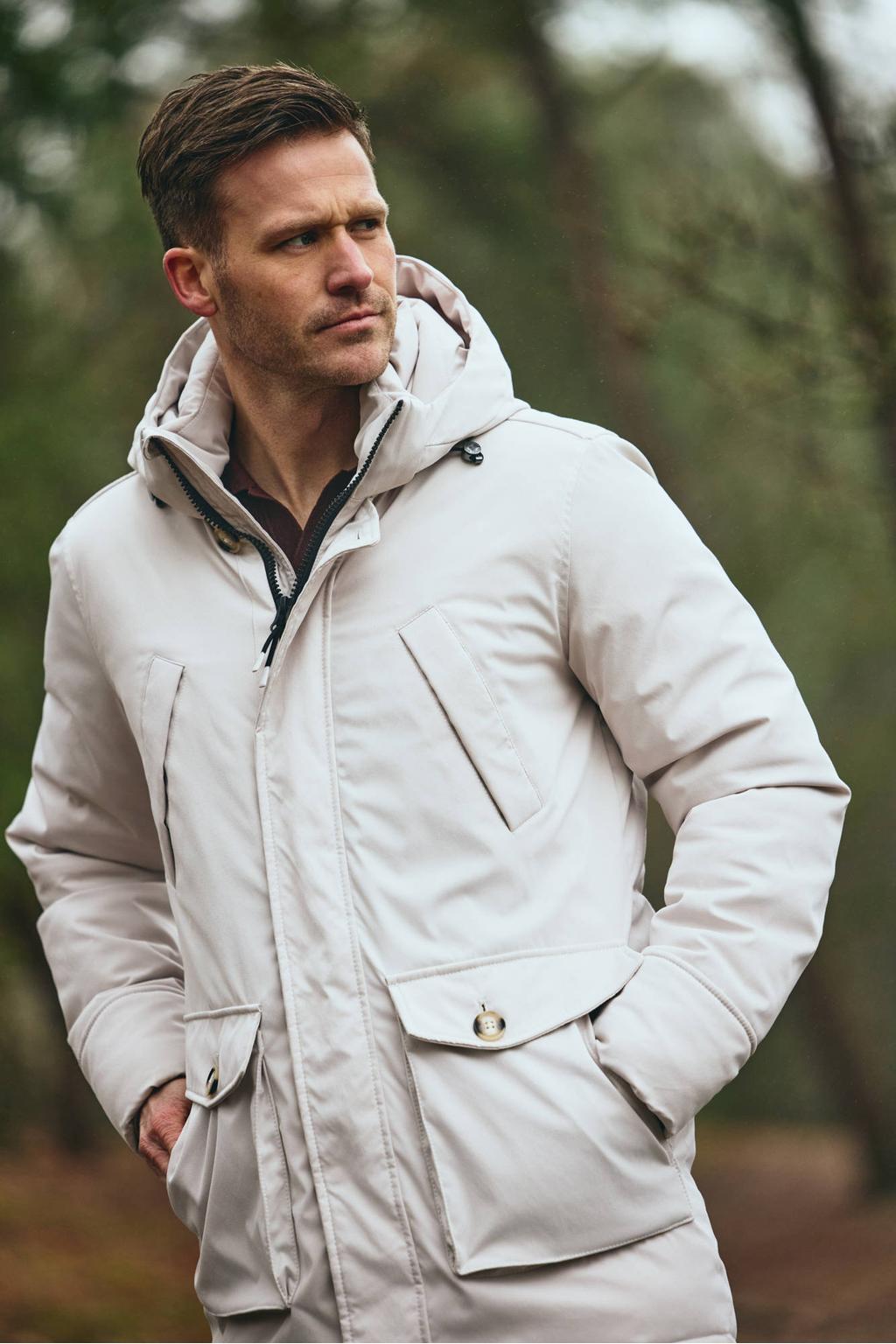 Ecru heren District winterparka van polyester met effen, lange mouwen, capuchon, rits- en knoopsluiting en doorgestikte details