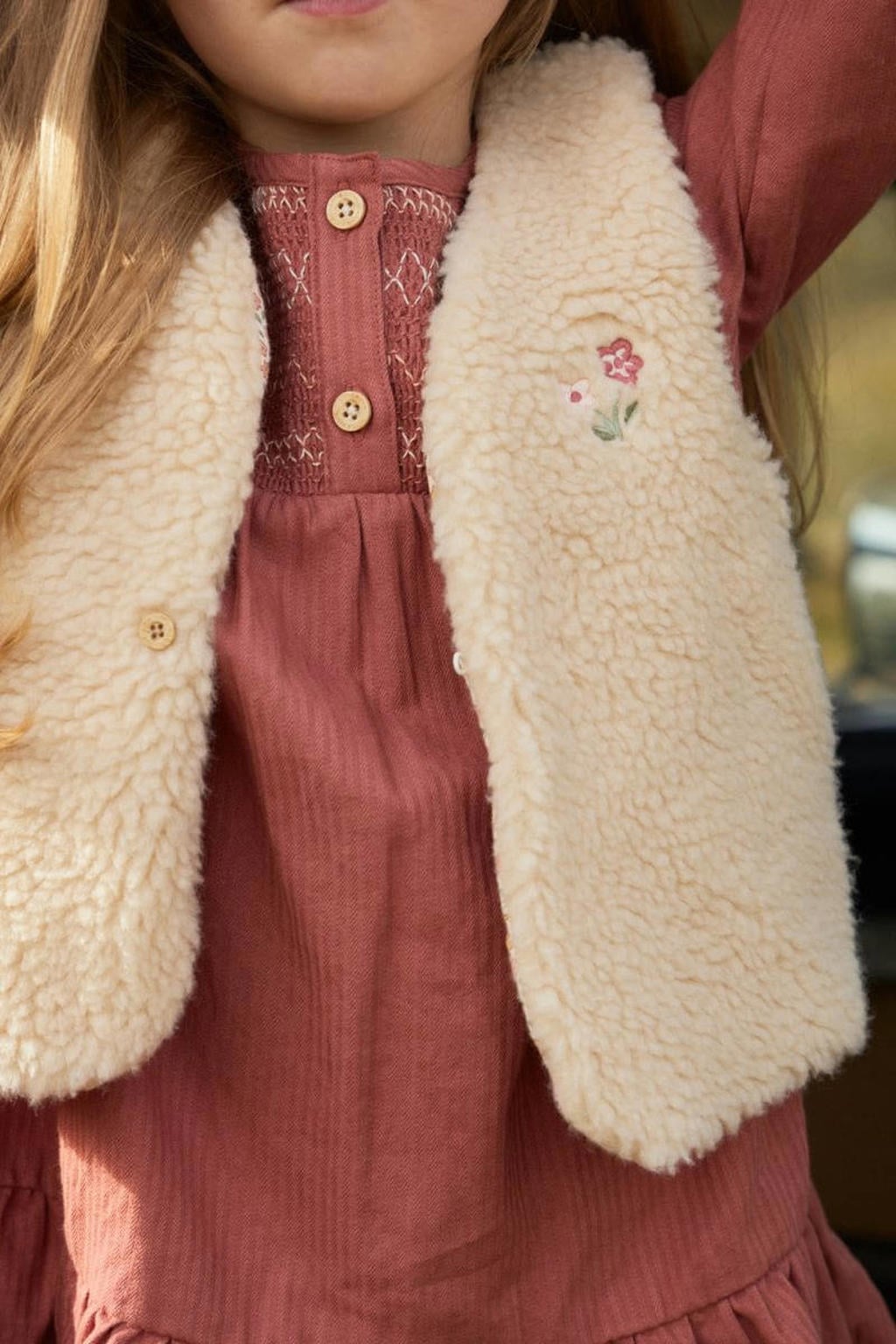 Beige meisjes Little Dutch teddy gilet van polyester met effen, V-hals en knoopsluiting