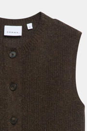 thumbnail: comma top - bruin