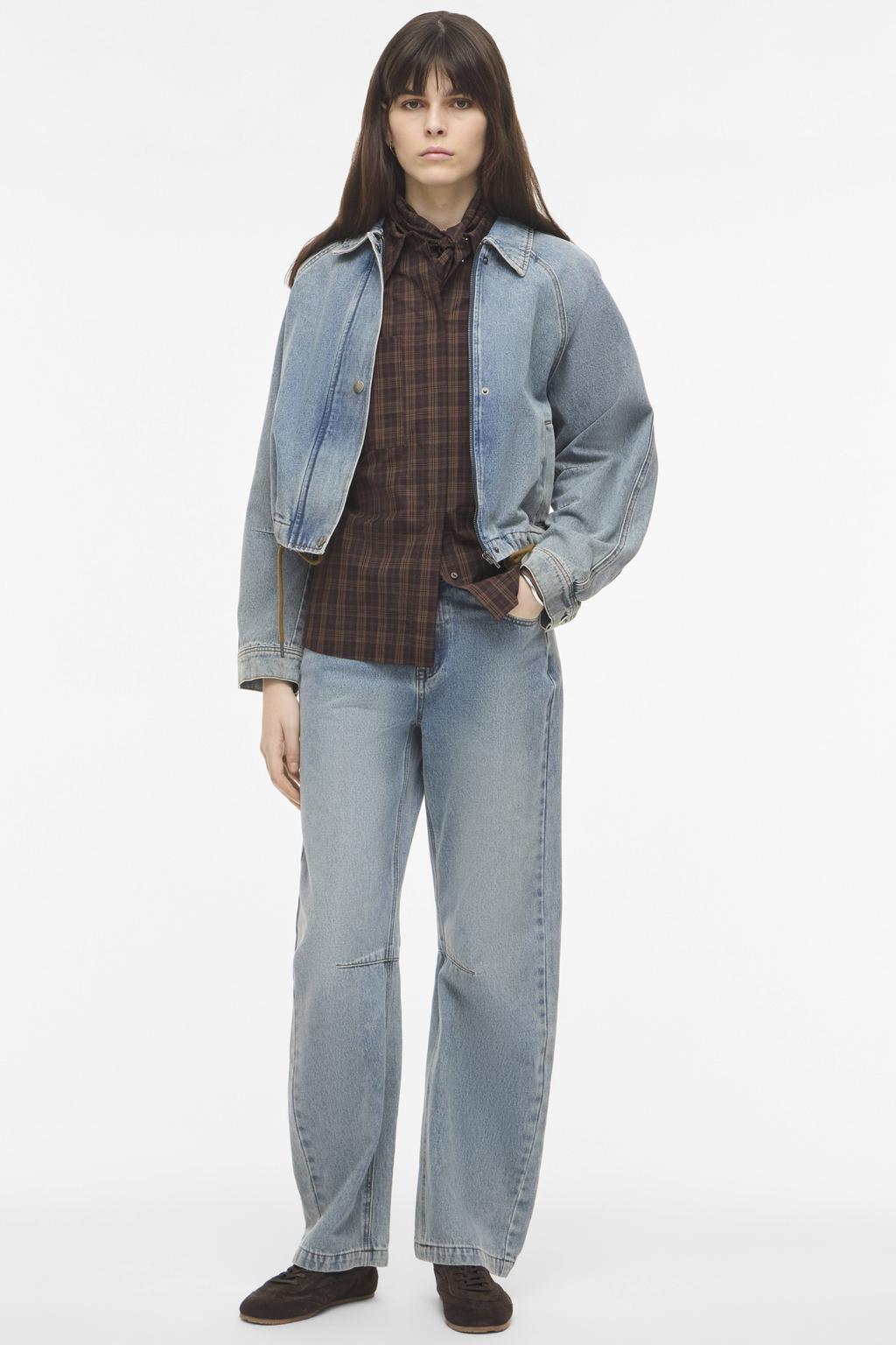 Light blue denim dames ROUGE EDIT spijkerjas van denim met effen, lange mouwen, widespread hals, ritssluiting en verstelbare bandjes