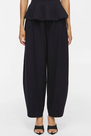 viscose barrel cropped broek met krijtstreep - zwart