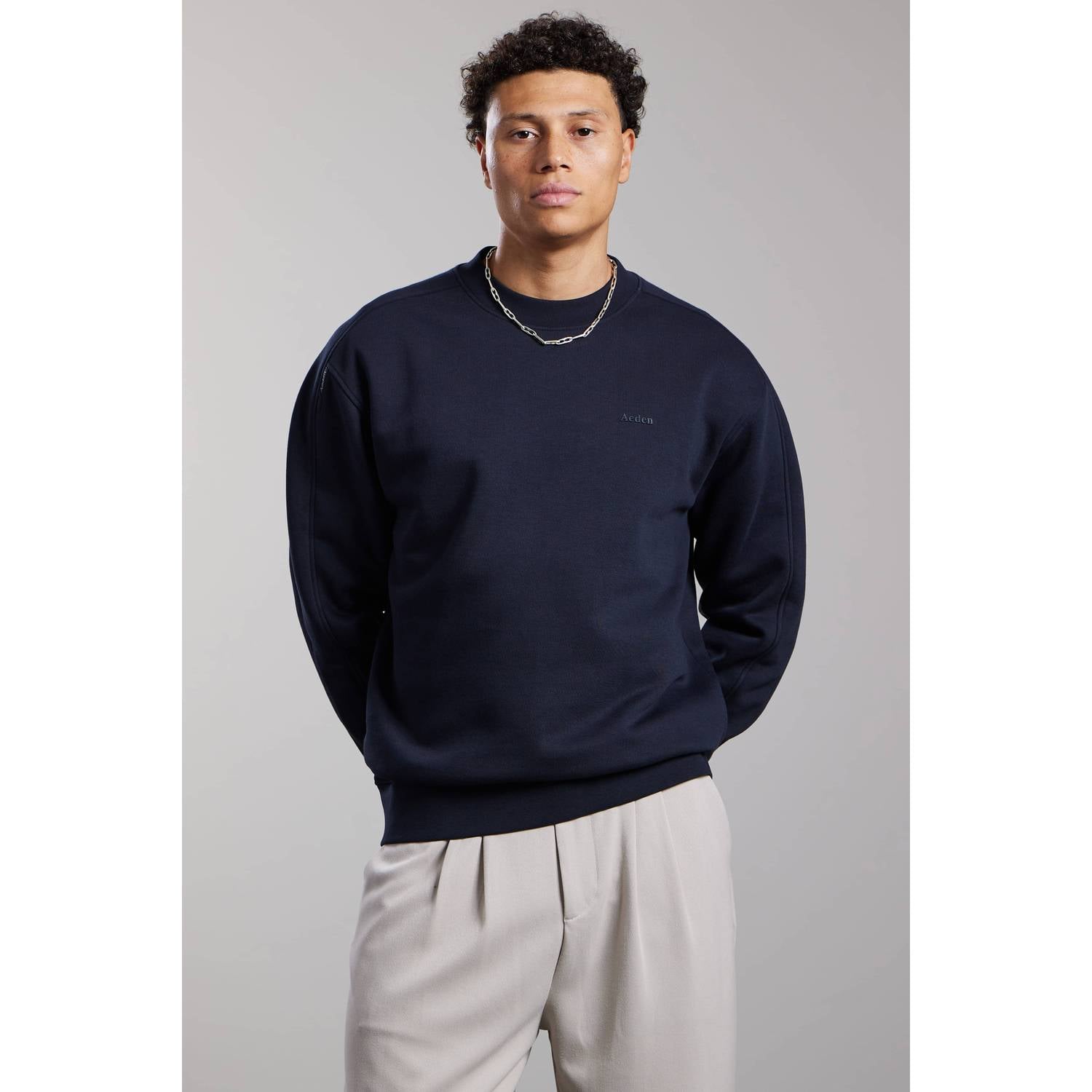 Aeden relaxed fit sweater met backprint zwart