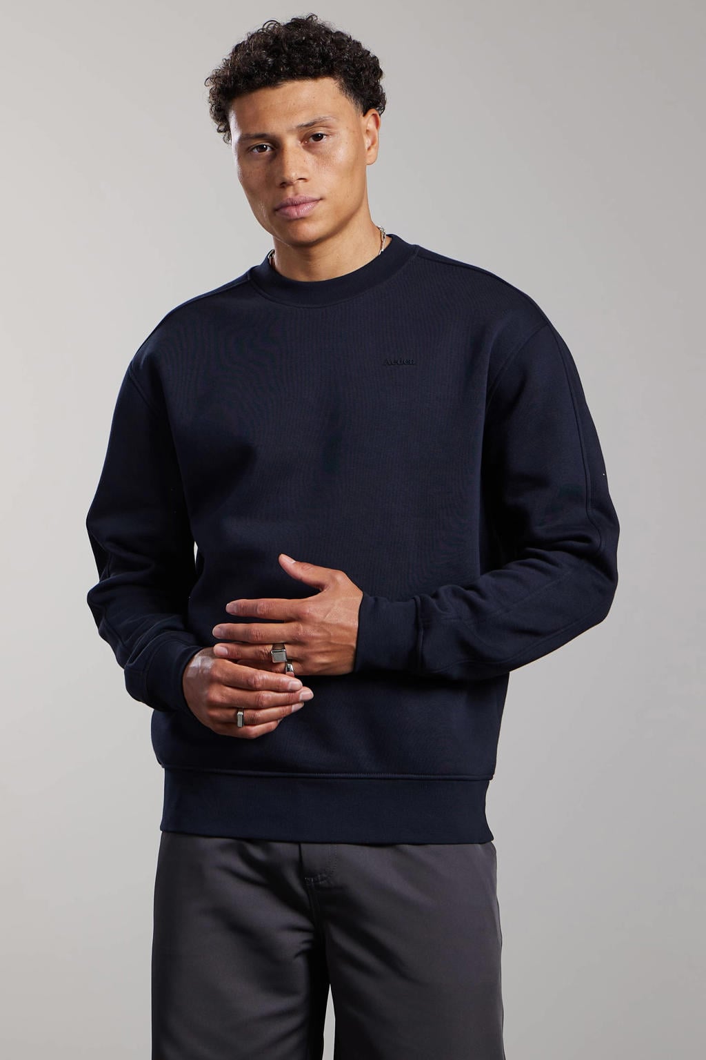 Aeden relaxed fit sweater met backprint - zwart