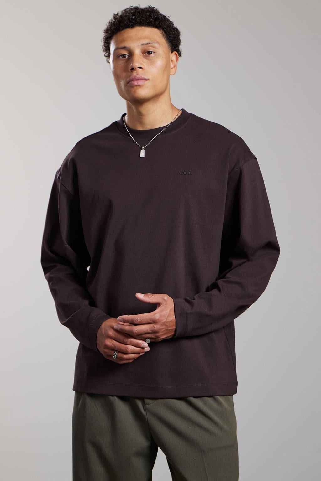 Aeden oversized longsleeve met backprint - donkerbruin
