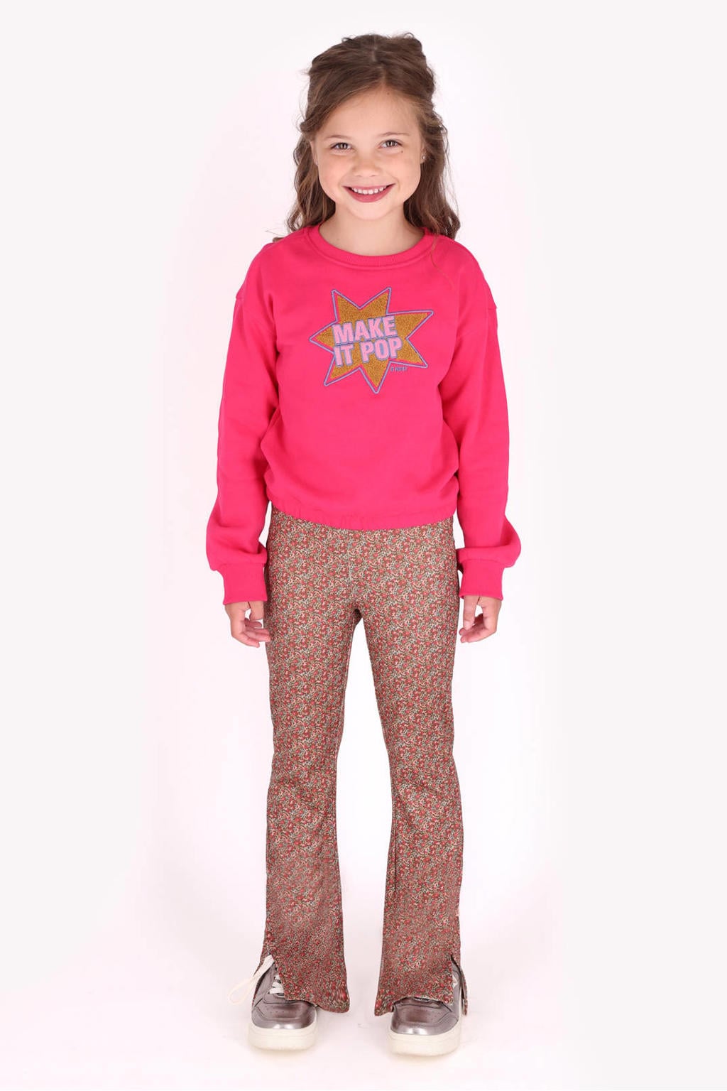 B.Nosy rechtvallende sweater met print