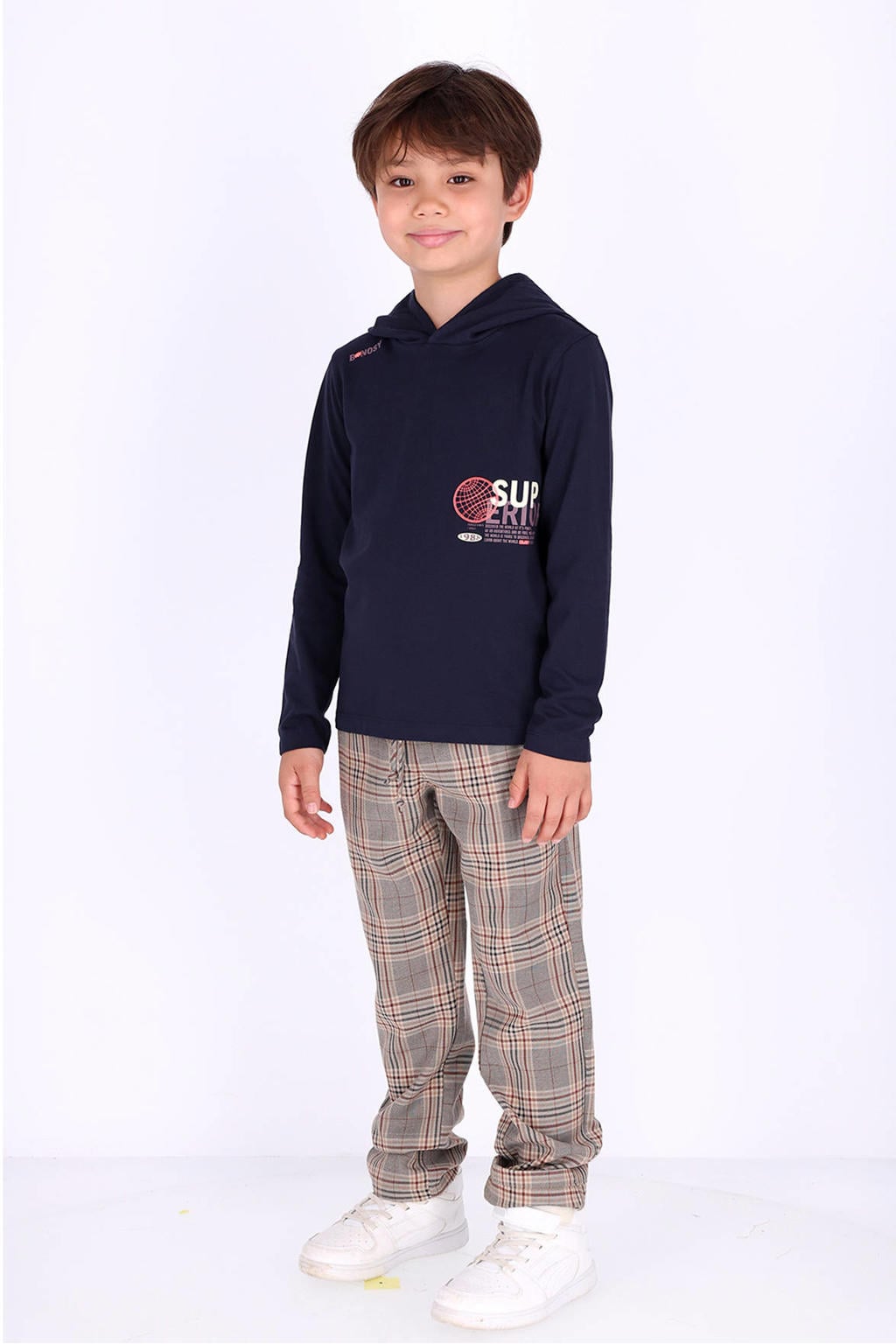 Donkerblauwe jongens B.Nosy rechtvallende longsleeve van katoen met printopdruk, lange mouwen en capuchon