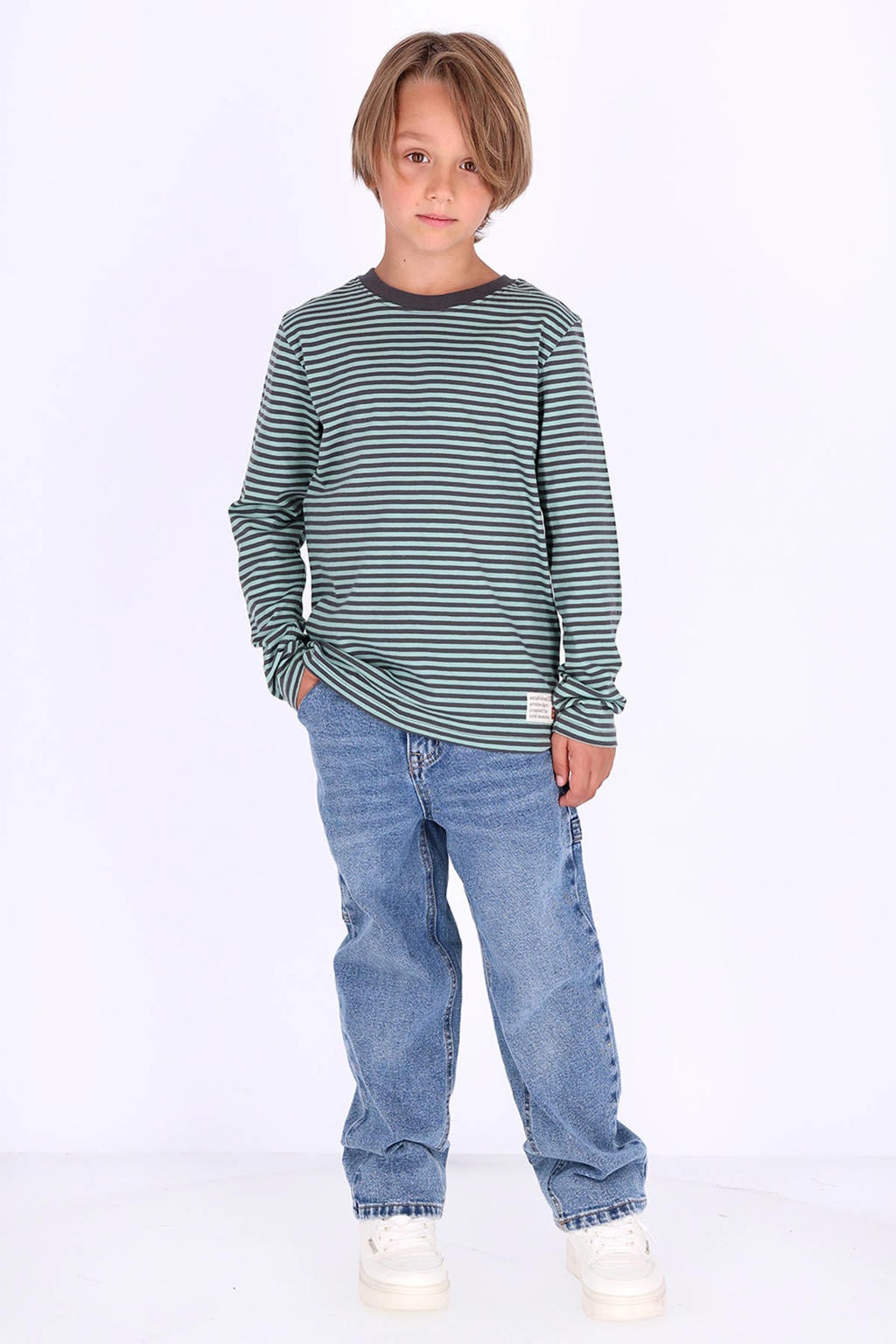 B.Nosy rechtvallende gestreepte longsleeve - grijs