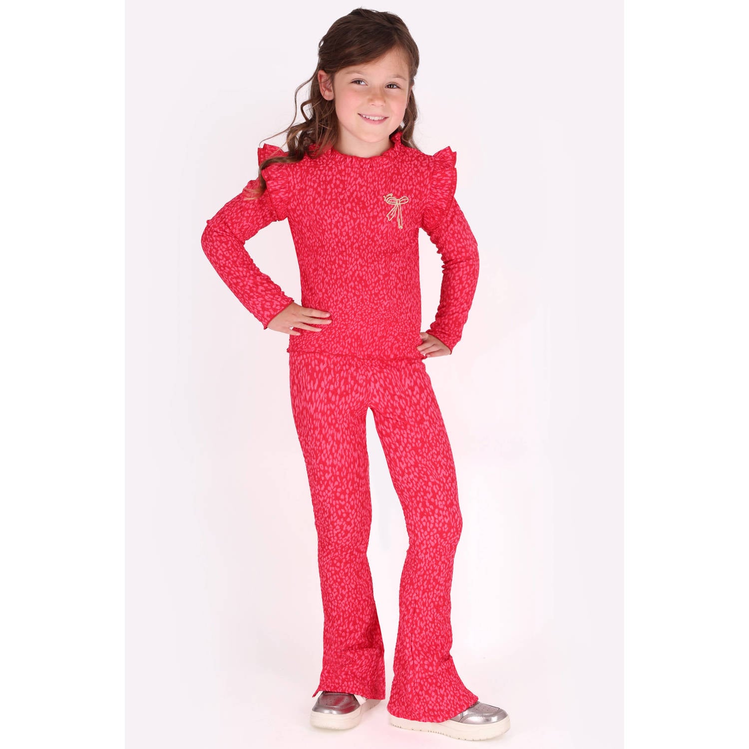 B.Nosy aansluitende longsleeve met ruches en print roze