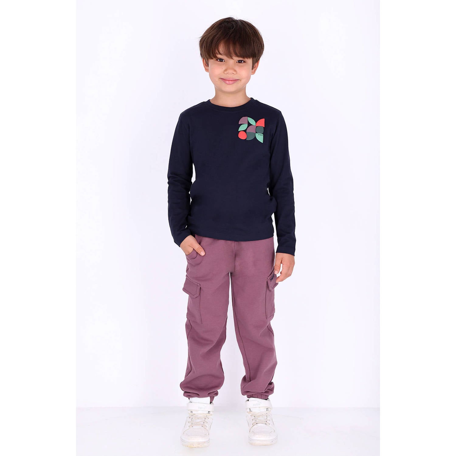 B.Nosy rechtvallende sweater met print