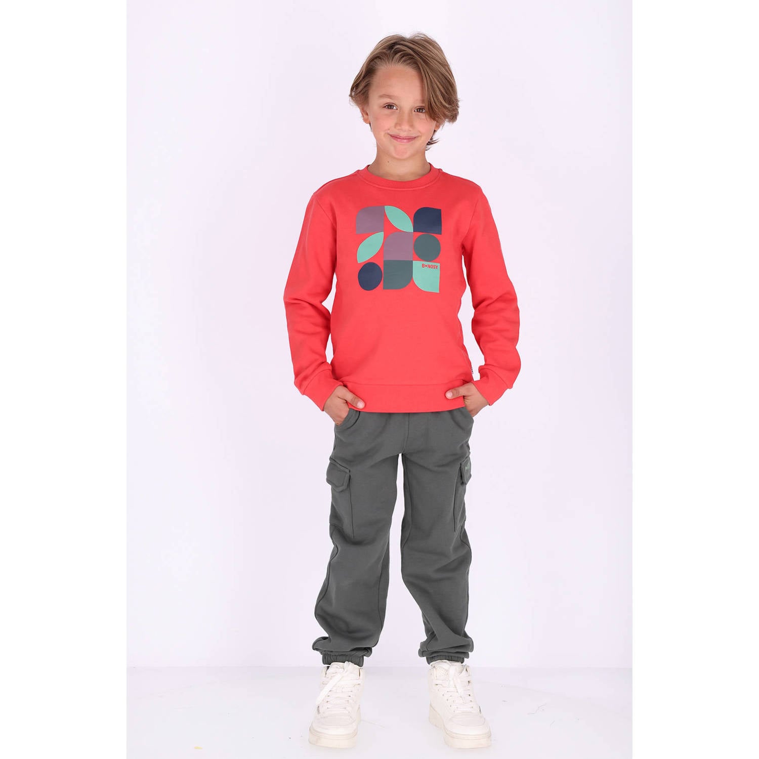 B.Nosy rechtvallende sweater met print rood