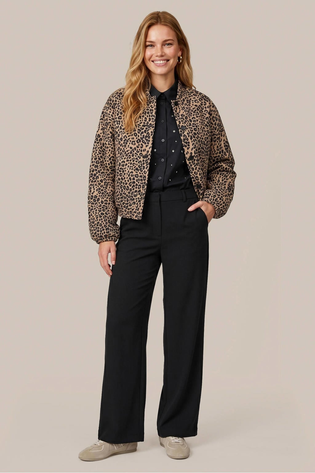 Beige en zwarte dames CS the Label tussenjas van viscose met lange mouwen en opstaande kraag