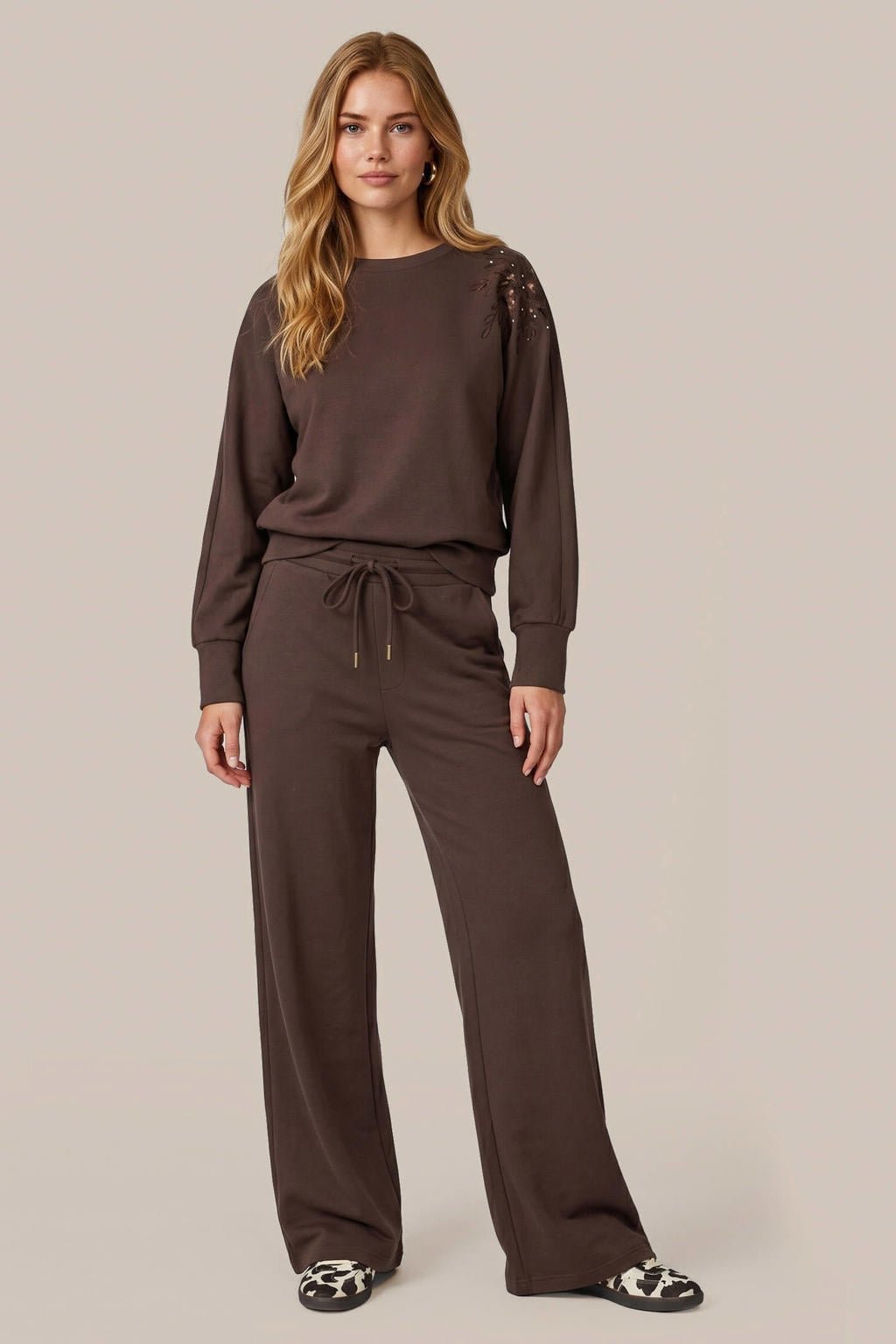 Bruine dames CS the Label wide leg broek van viscose met elastische tailleband met koord en effen