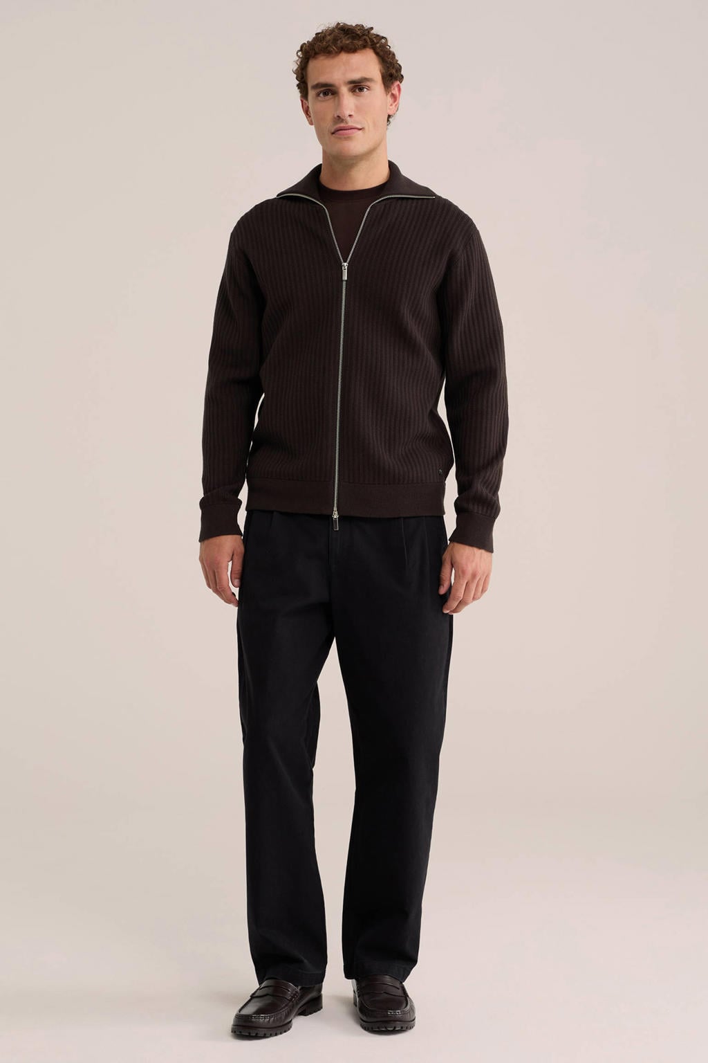 Donkerblauwe heren WE Fashion katoenen gebreid vest met lange mouwen, opstaande kraag en 2-way rits