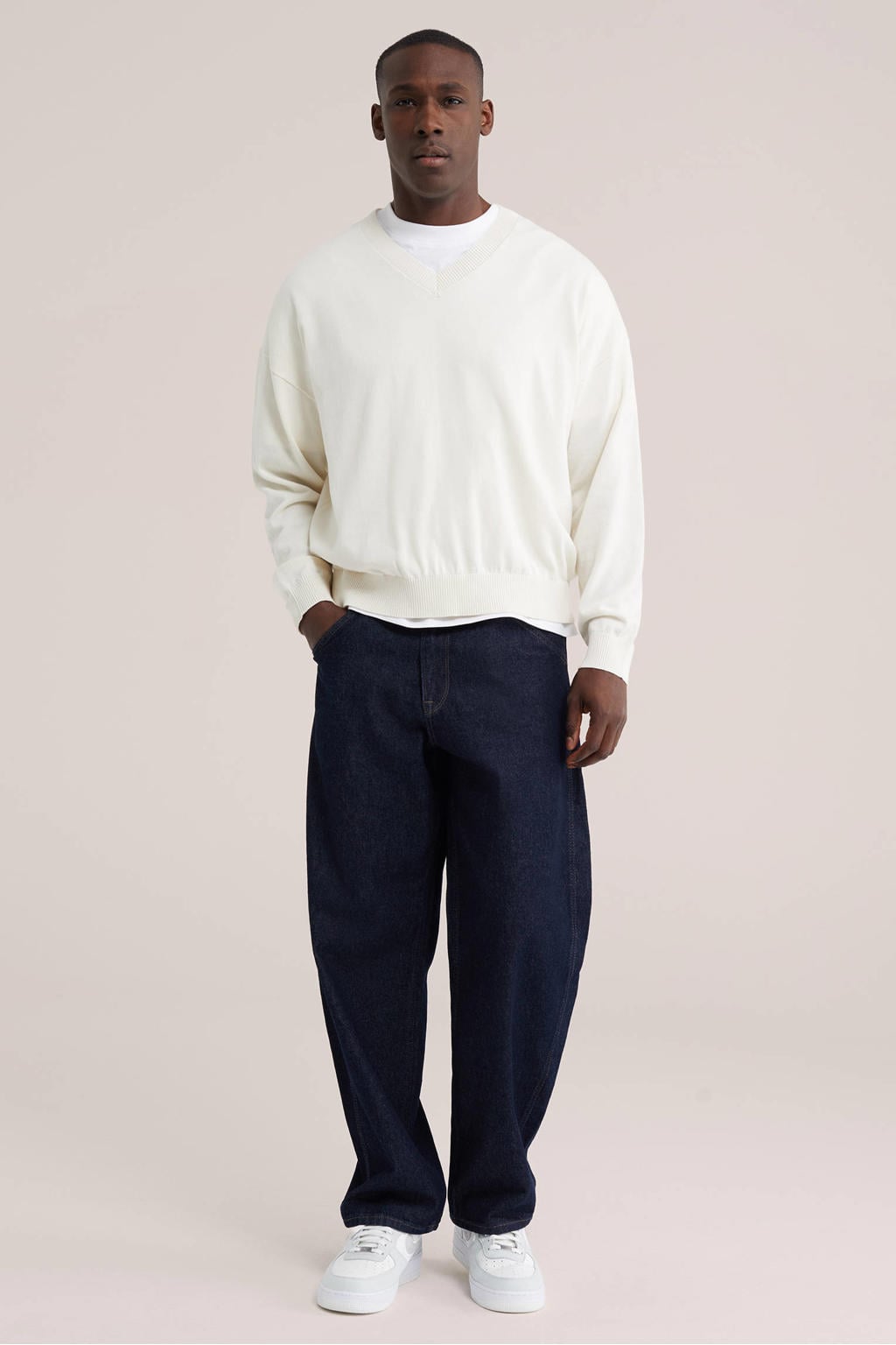 Ecru heren WE Fashion regular fit gebreide trui van katoen met effen, lange mouwen en V-hals