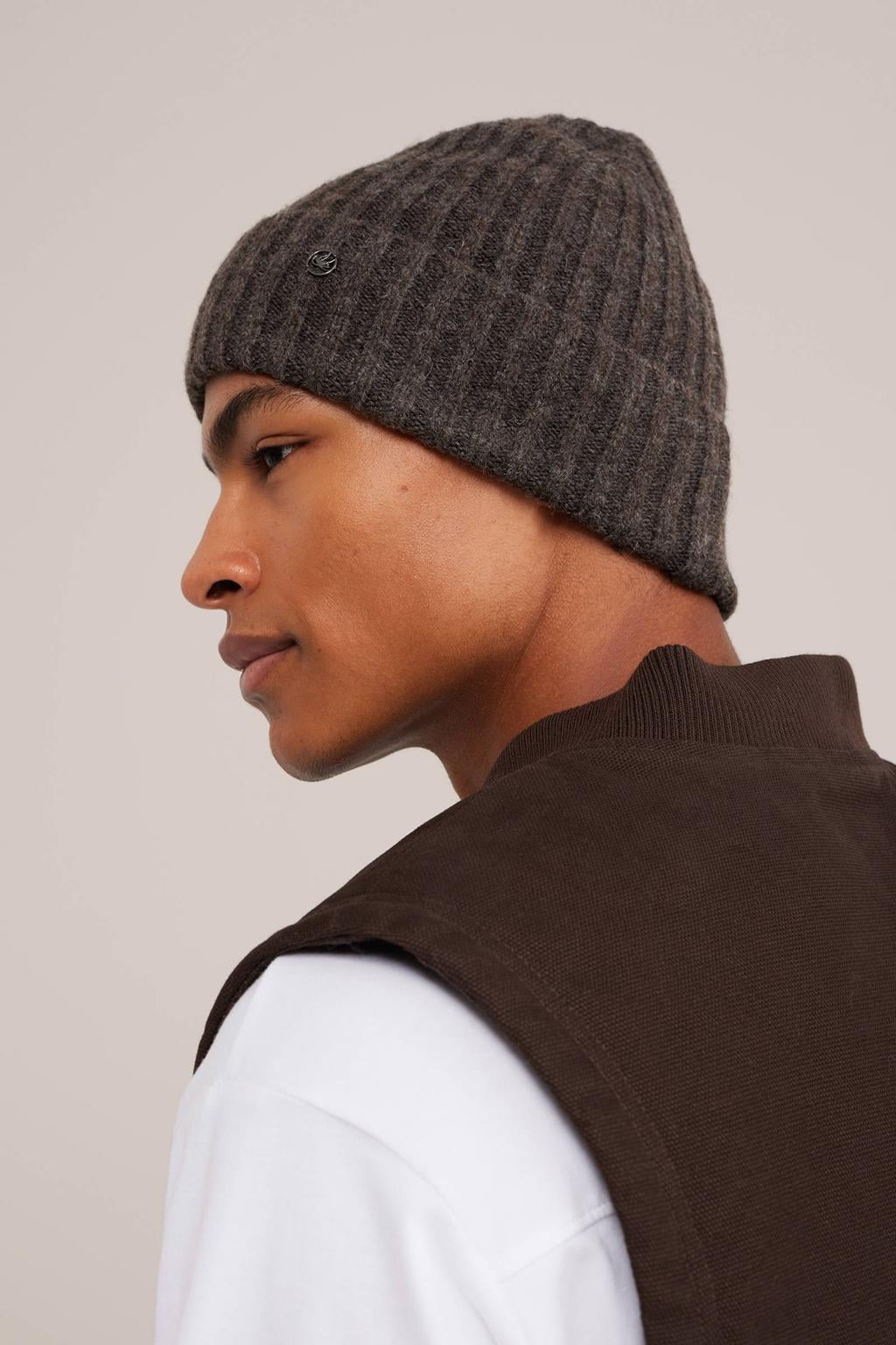 WE Fashion muts met wol - donkerbruin