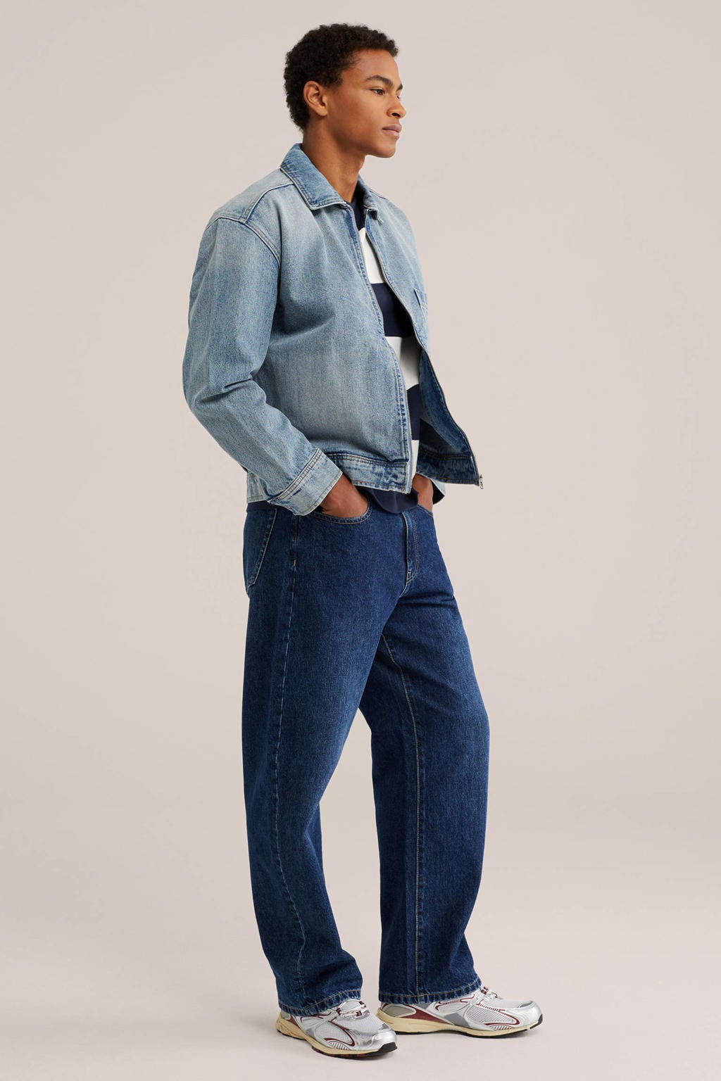 Lichtblauwe heren WE Fashion spijkerjas van denim met effen, lange mouwen, klassieke kraag en ritssluiting