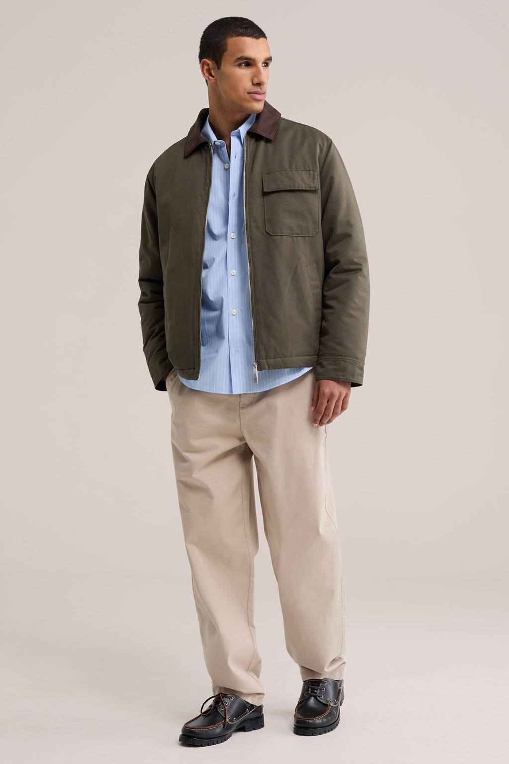 Donkergroene heren WE Fashion katoenen winterjas met lange mouwen, klassieke kraag, 2-way rits en contrast bies