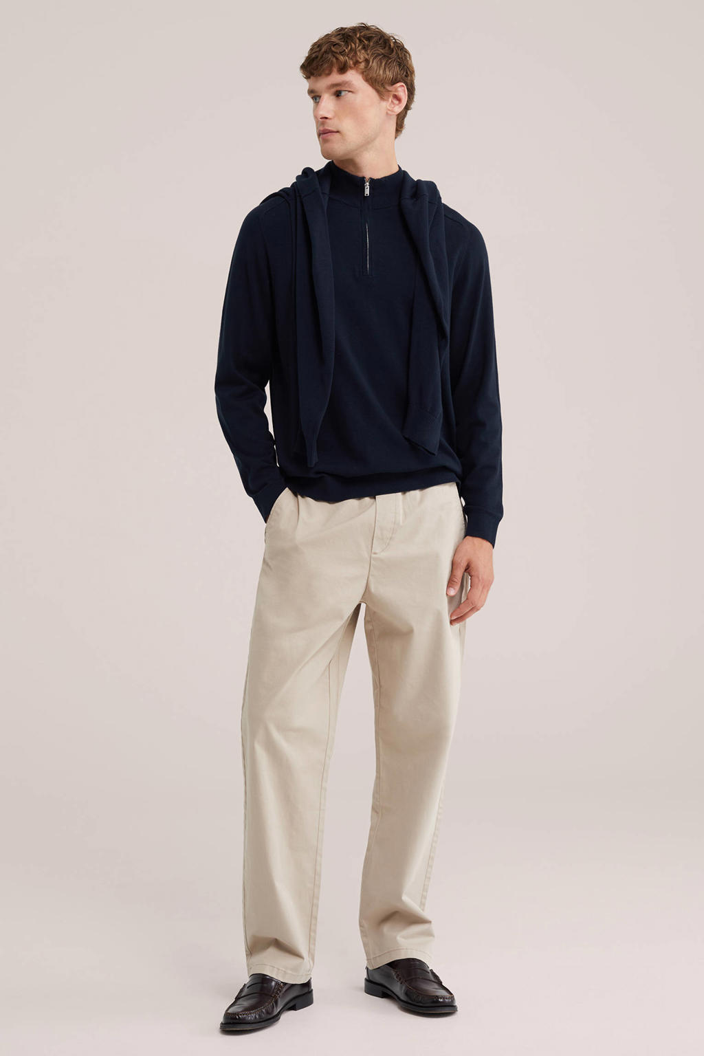 Donkerblauwe heren WE Fashion katoenen regular fit gebreide trui met lange mouwen en opstaande kraag