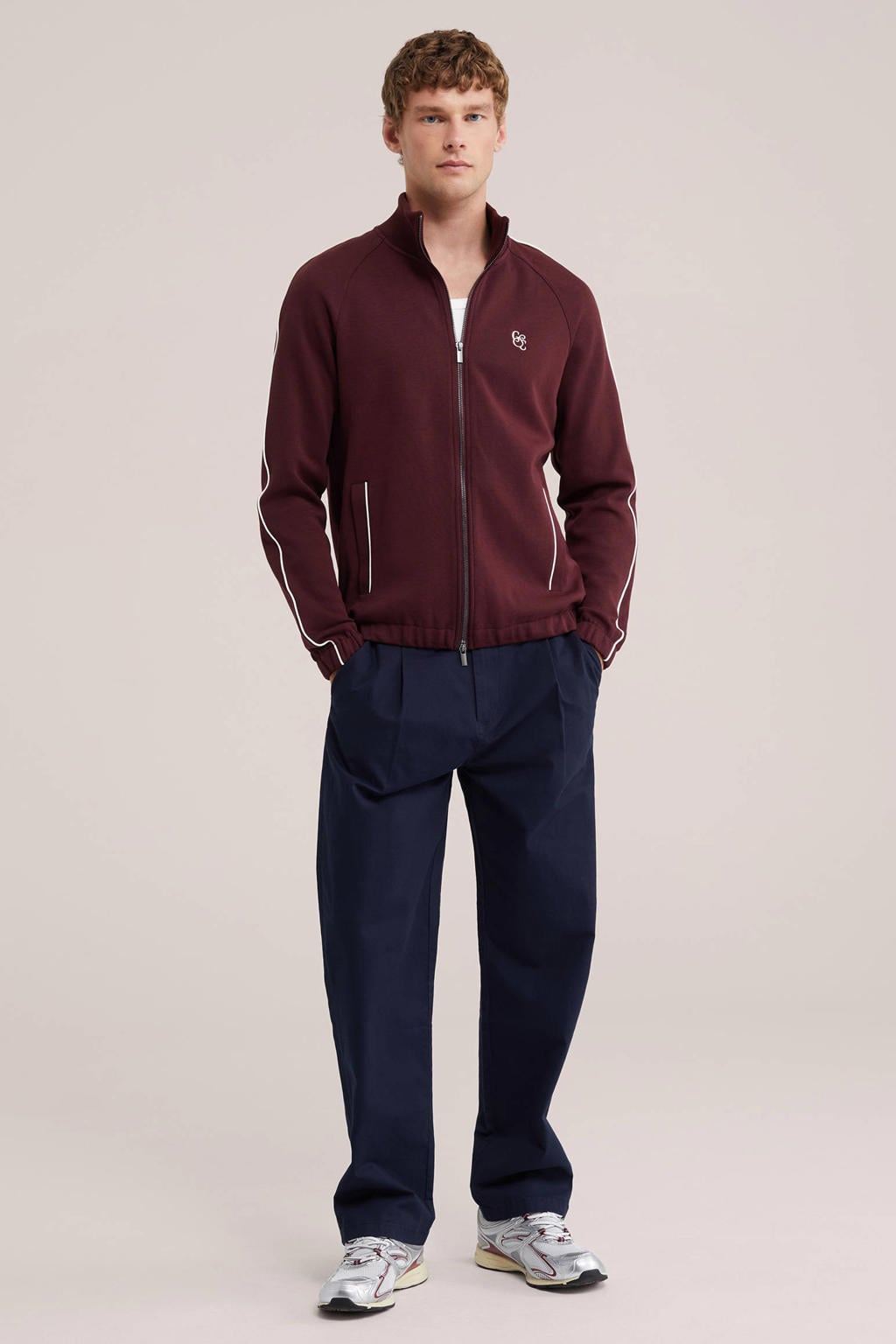 WE Fashion sweatvest met borduursels - acorn