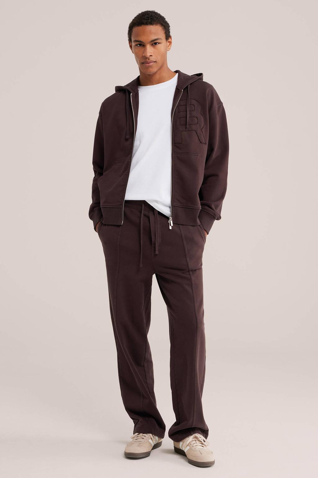 WE Fashion katoenen sweatvest met patches - donkerbruin