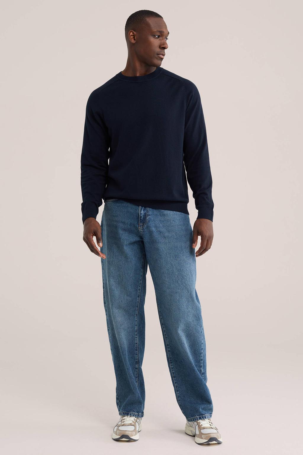 Donkerblauwe heren WE Fashion regular fit gebreide trui van katoen met effen, lange mouwen en ronde hals