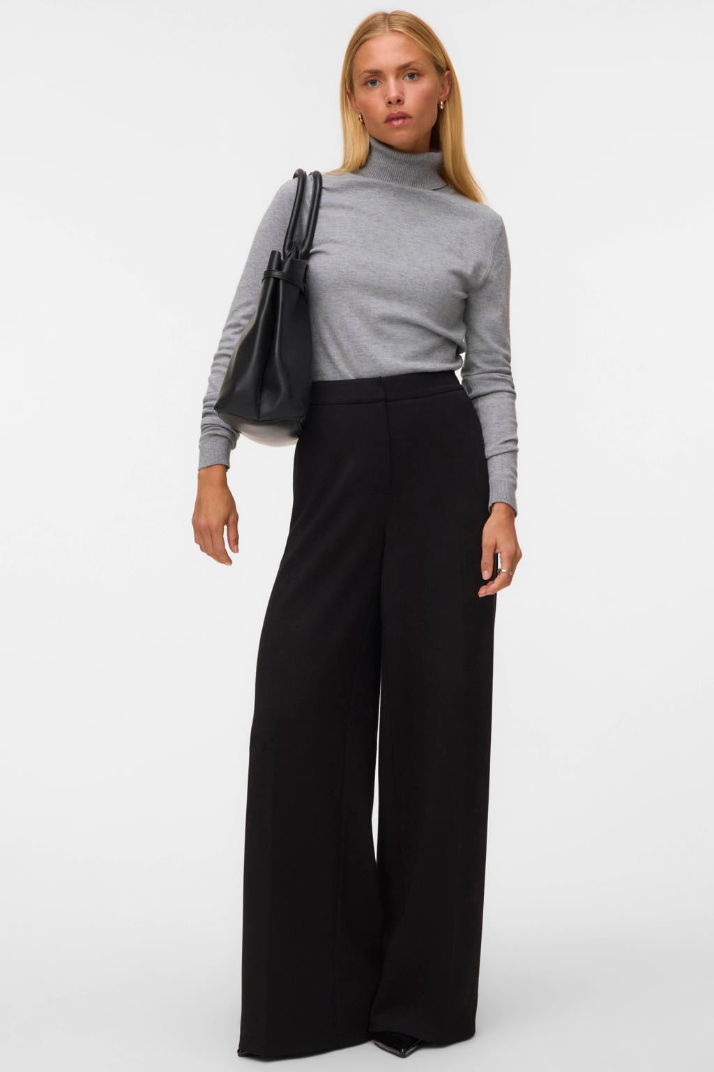 Zwarte dames VERO MODA wide leg casual broek van modal met haaksluiting en effen