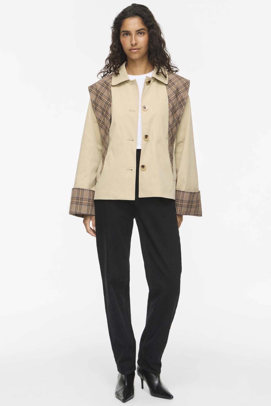 Beige dames VILA geruite trenchcoat van polyester met lange mouwen, klassieke kraag en knoopsluiting