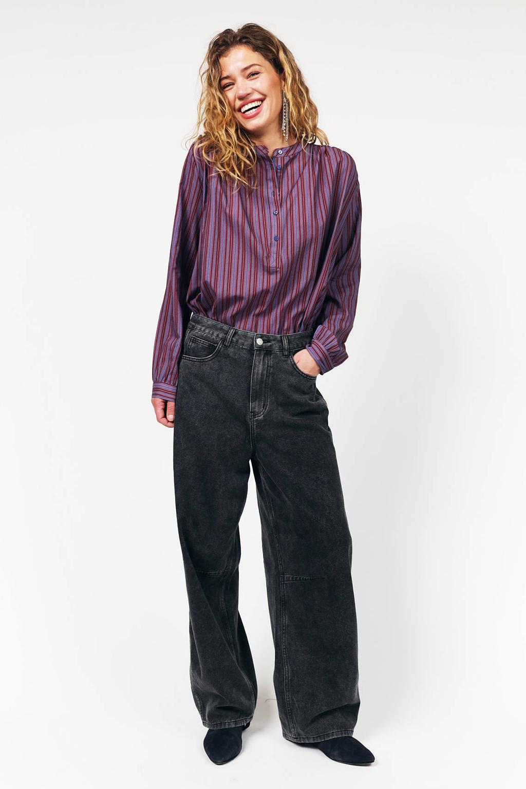 Black denim dames Lollys Laundry barrel jeans van denim met high waist, rits- en knoopsluiting en effen