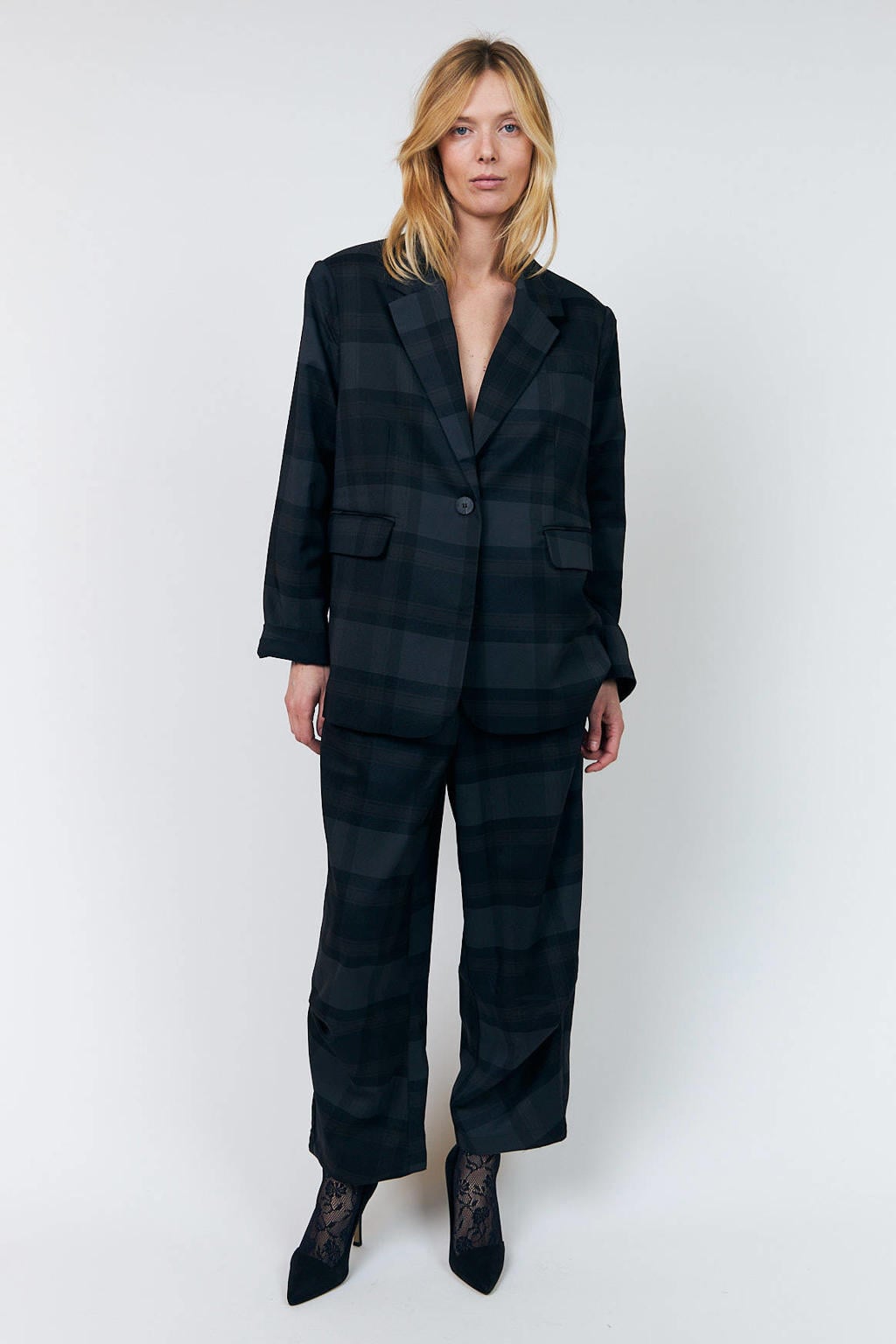 Grijze dames Lollys Laundry oversized geruite blazer met lange mouwen, reverskraag en knoopsluiting