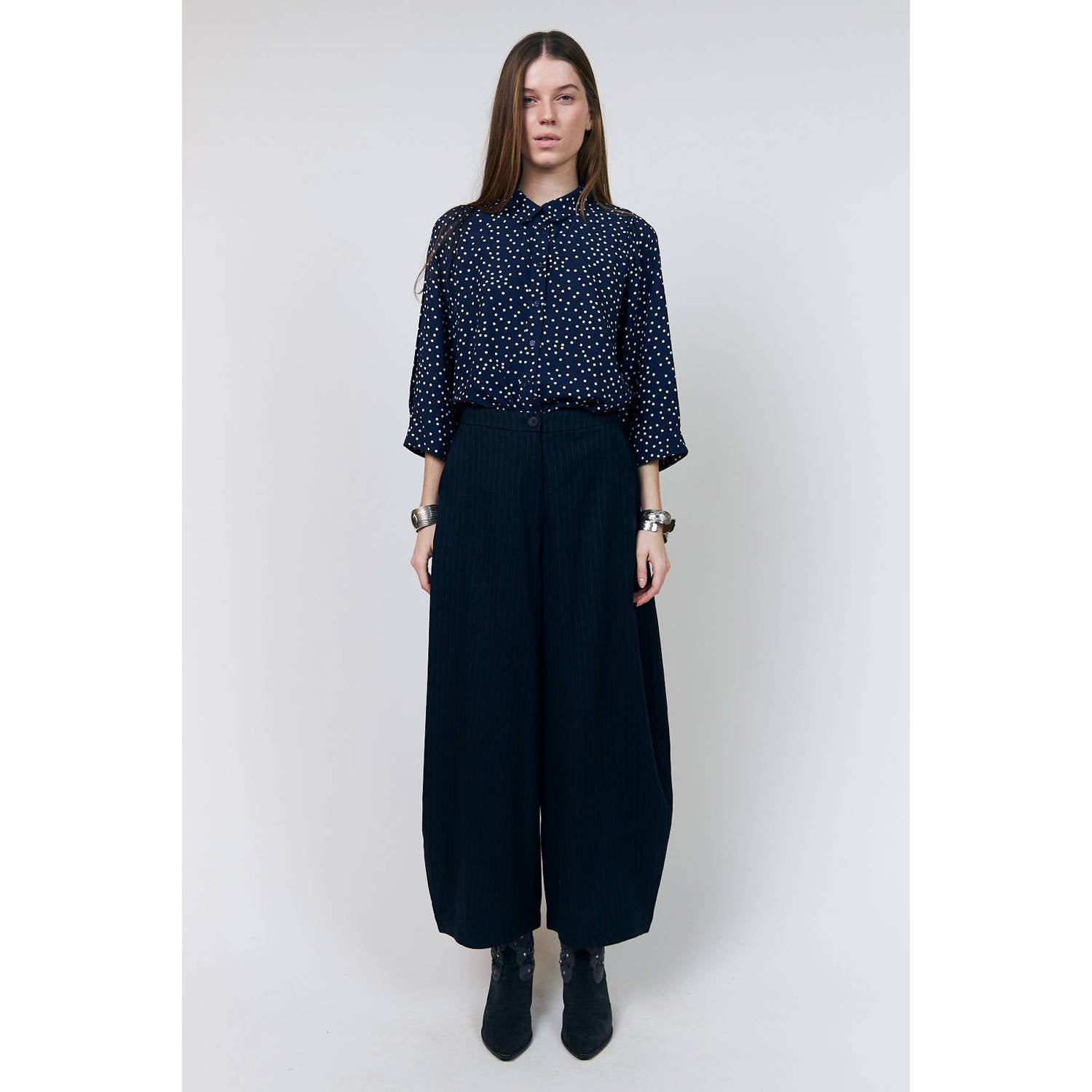 Lollys Laundry ballonbroek met krijtstreep donkerblauw