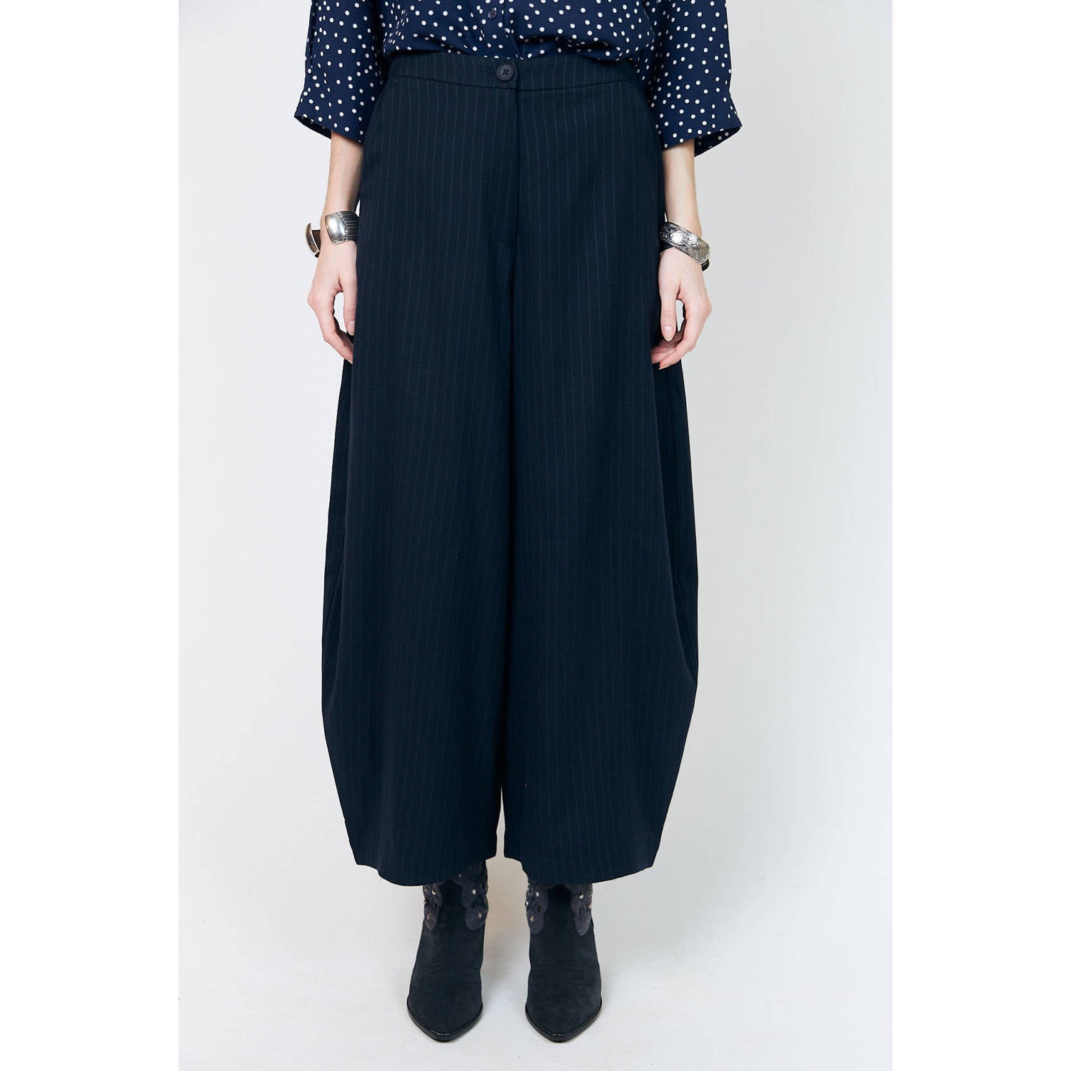 Lollys Laundry ballonbroek met krijtstreep donkerblauw