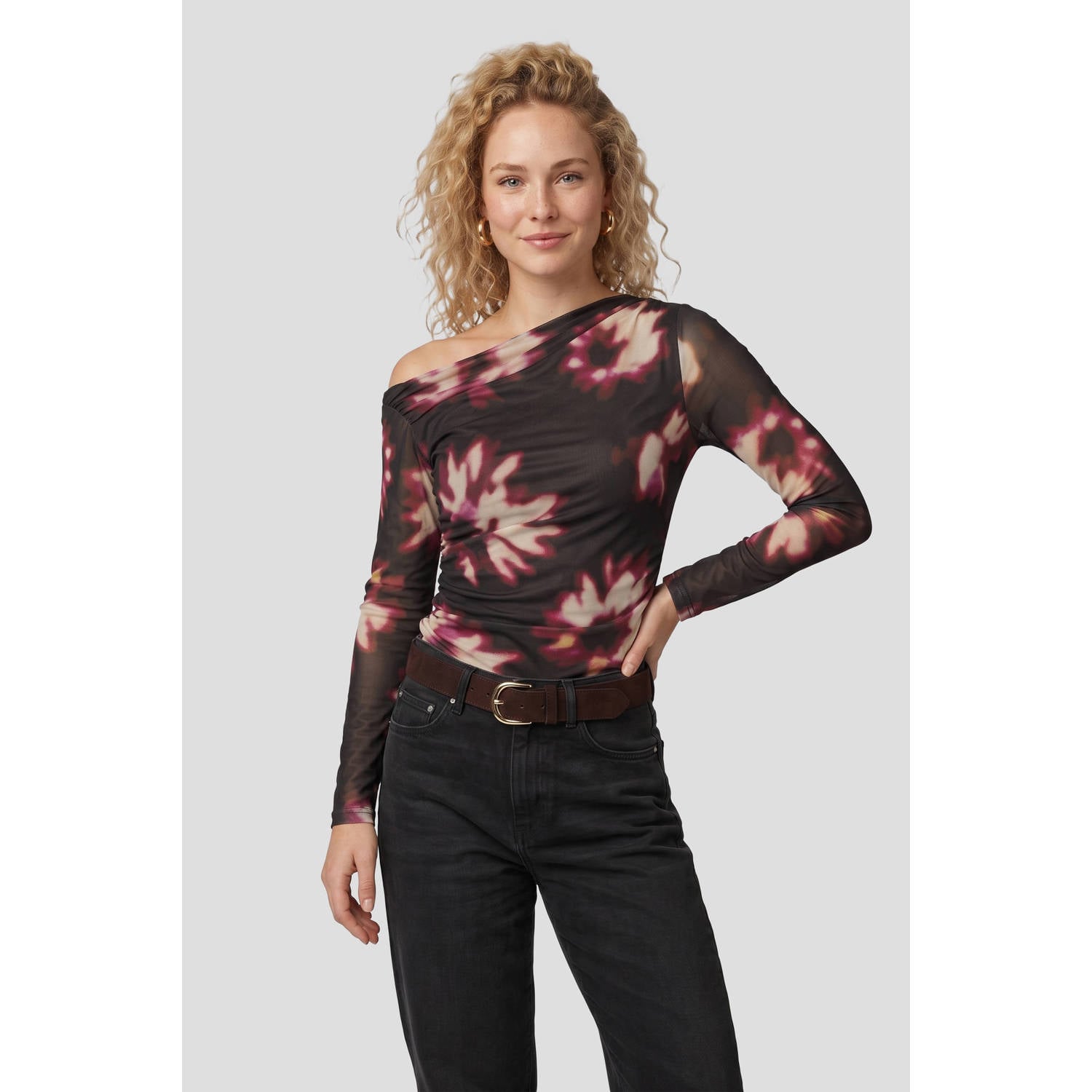 Anytime one shoulder mesh top zwart