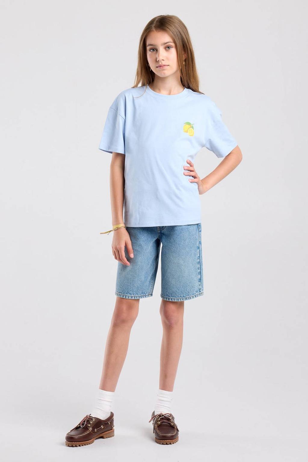 Lichtblauw en gele meisjes America Today T-shirt van katoen met backprint, korte mouwen en ronde hals