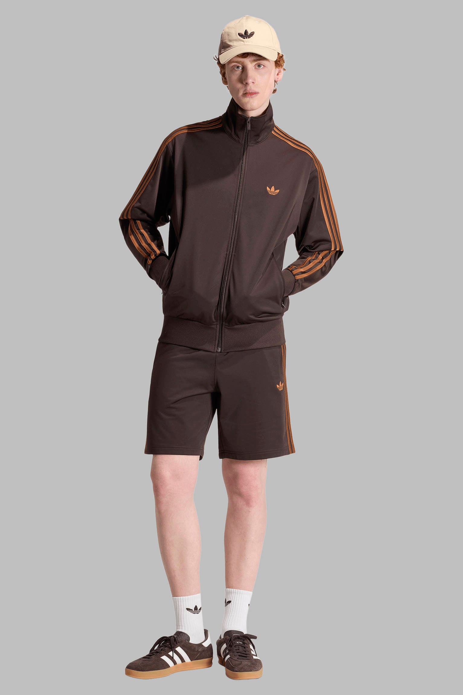 adidas Originals regular fit gestreepte sweatshort - donkerbruin